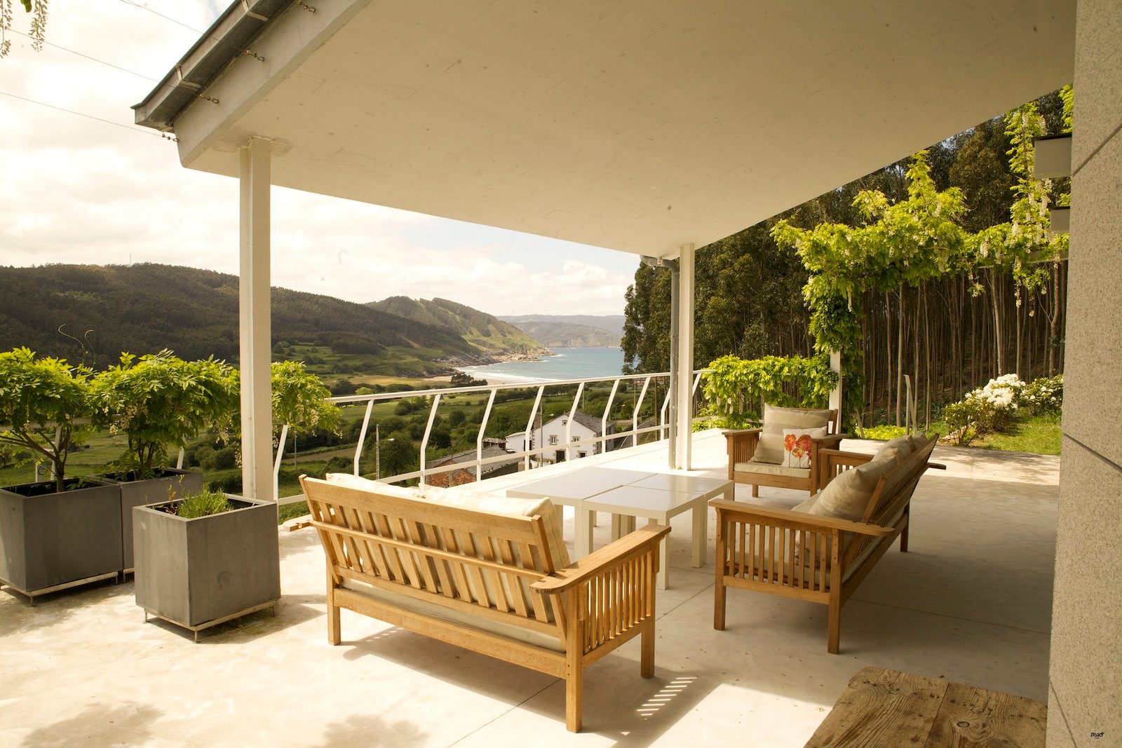 Design House with Beach Views