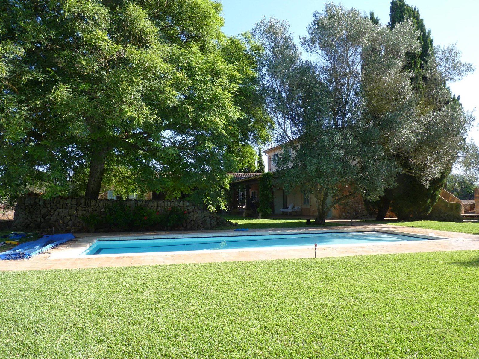 Silent Estate with Sauna and Gym