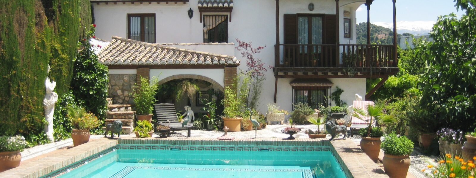 Casa Albaicin: luxury holiday villa with pool in Granada